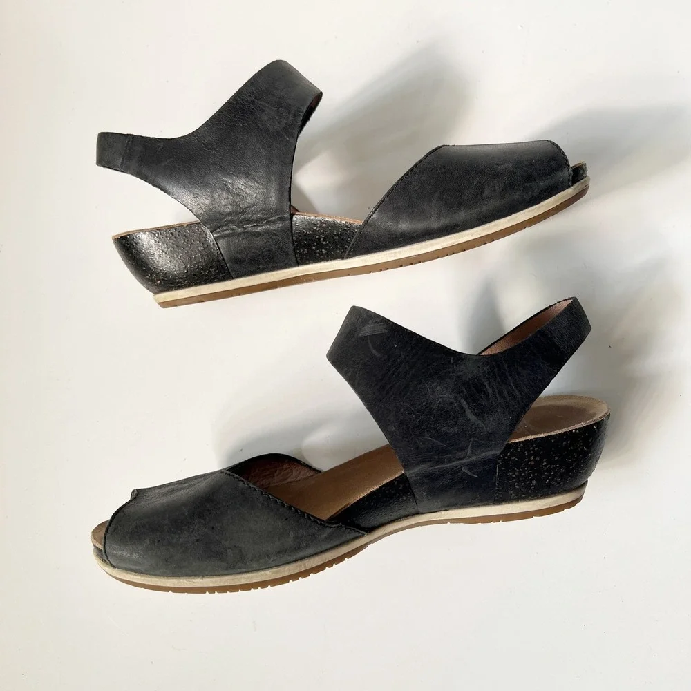 Dansko Vera Peep Toe Slingback Wedge Sandals Size 37 Black Leather Comfort Shoes